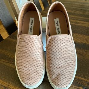Rose pink slip-on loafers by Steve Madden